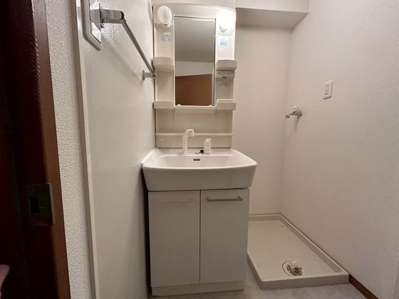 リアルエステート東原 C棟