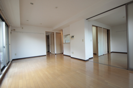 スカイアヴェニュー