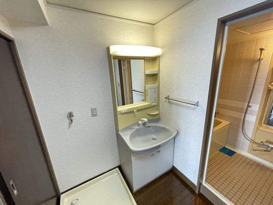 ホウライツルビル