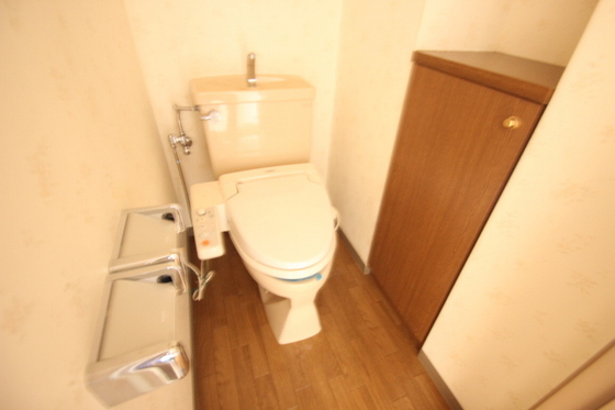 ホウライツルビル