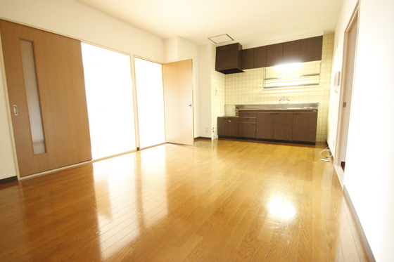 龍本マンション