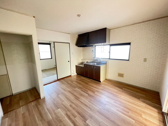 ネオハイツ沖野E棟