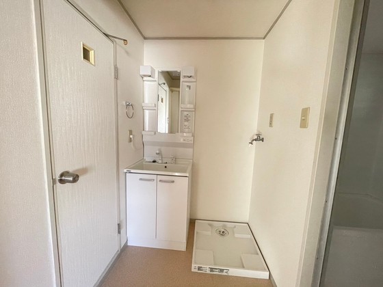 ネオハイツ沖野E棟