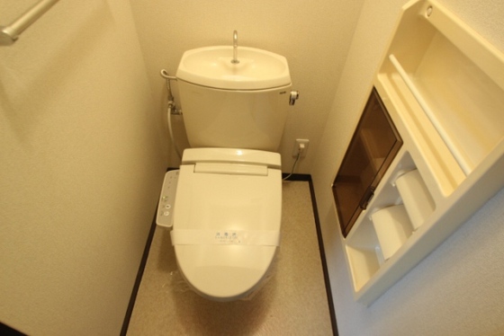 メゾン海老園 B棟