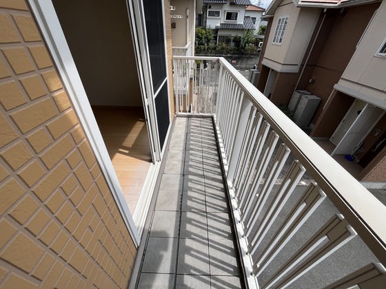 ウィングス緑井 A棟