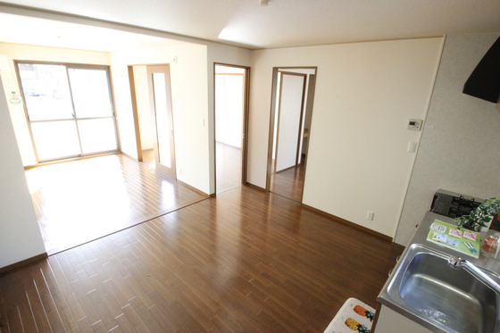 セジュールSHIGENO B棟