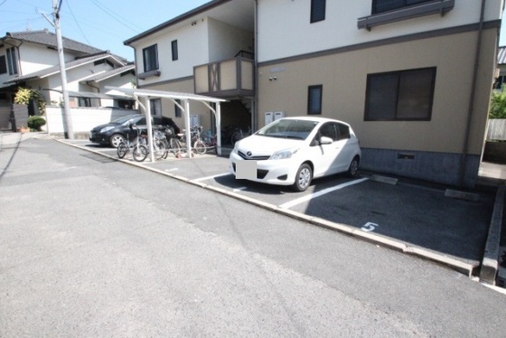 フレグランス中山東 B棟