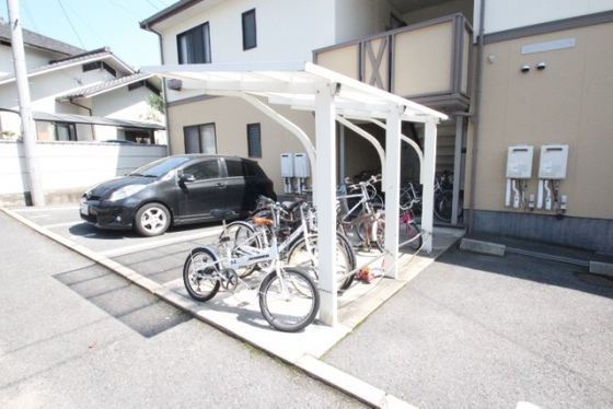 フレグランス中山東 B棟