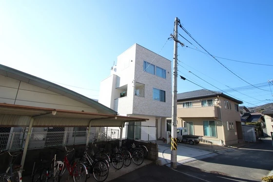 レジデンス上安