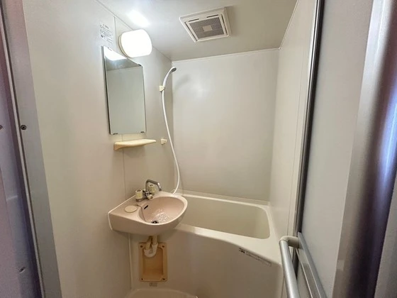 レジデンス上安