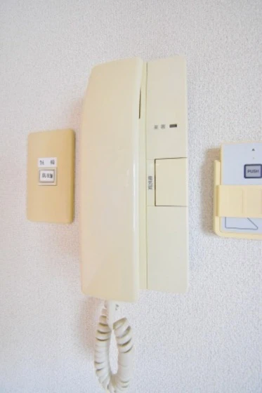 レジデンス上安