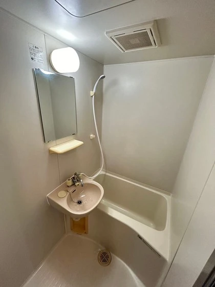 レジデンス上安