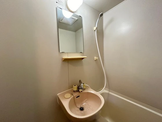 レジデンス上安