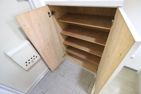 レジデンス上安