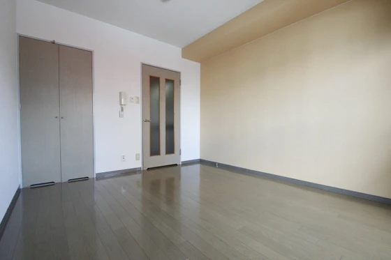 レジデンス上安