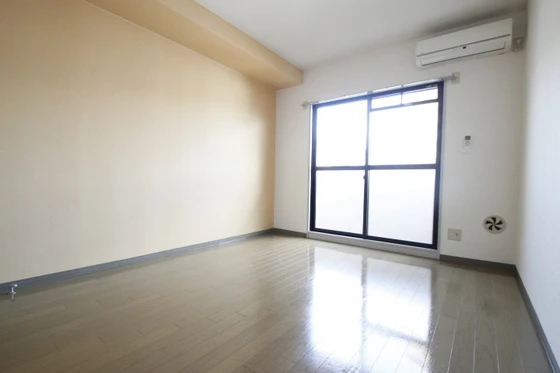 レジデンス上安