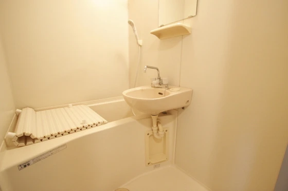 レジデンス上安