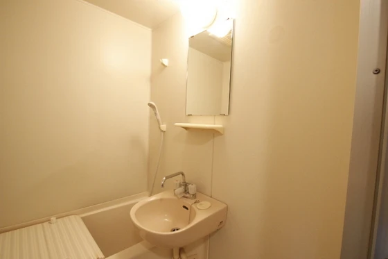 レジデンス上安