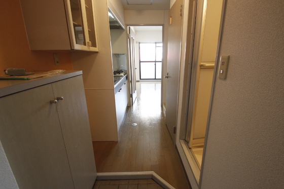 レジデンス上安