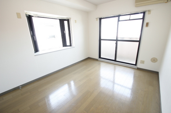 レジデンス上安