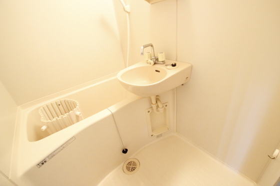 レジデンス上安