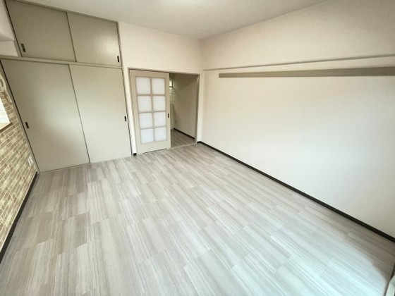 グランヴェルジェ中須Ⅱ