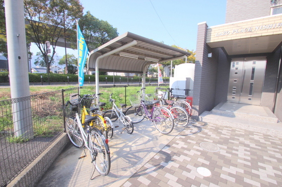 ラゾプレイス西原