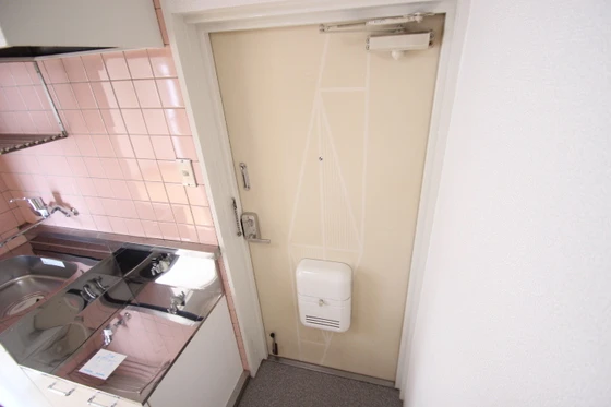 ホワイトパレス長束