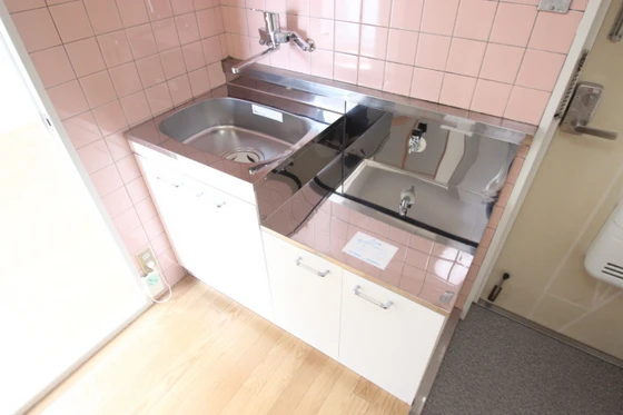 ホワイトパレス長束