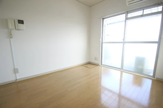 ホワイトパレス長束