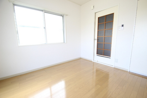 ホワイトパレス長束