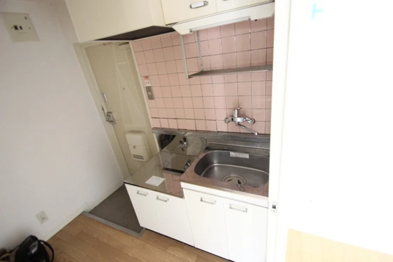 ホワイトパレス長束