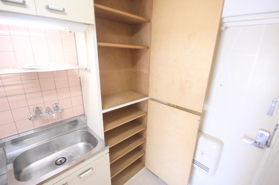 ホワイトパレス長束