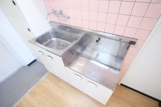 ホワイトパレス長束