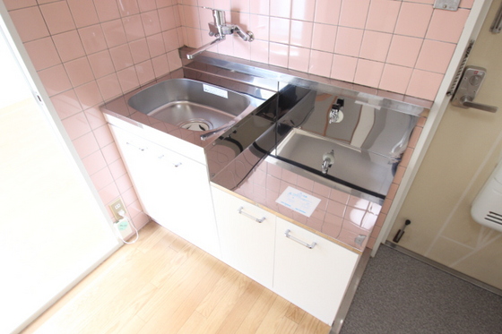 ホワイトパレス長束