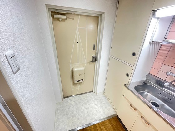 ホワイトパレス長束