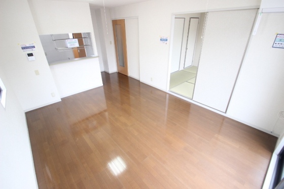 シャーメゾン黒川 A棟