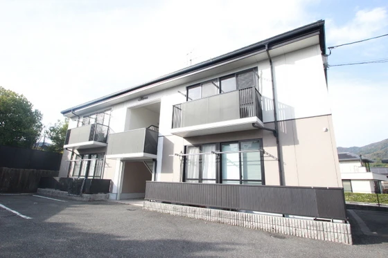 サニープレース上平良