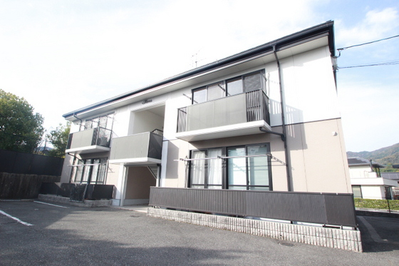 サニープレース上平良