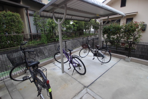 アルモニー串戸