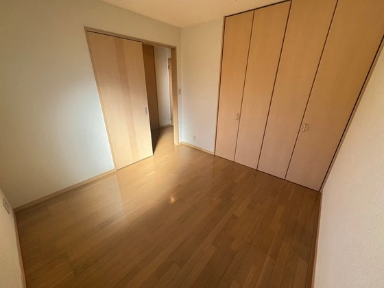 ヴィラ・メリディアン B