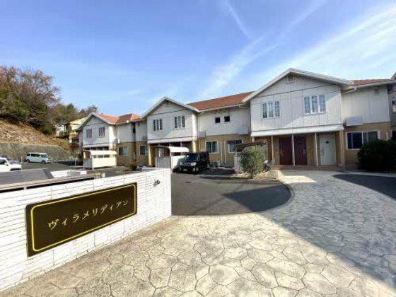 ヴィラ・メリディアン B