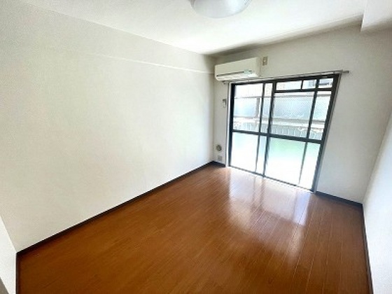 エスカリア中山南