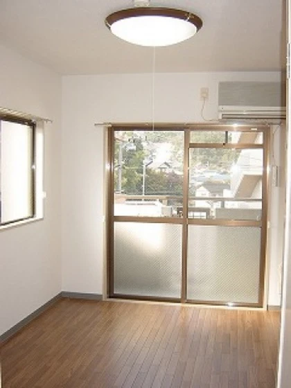 エスカリア中山南