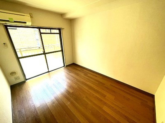 エスカリア中山南