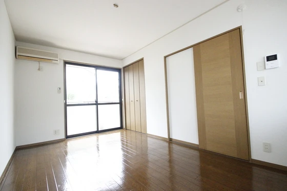 セジュール伴安