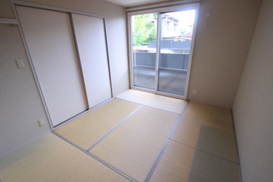 ハイツ上祇園 B棟