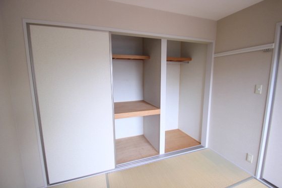 ハイツ上祇園 B棟