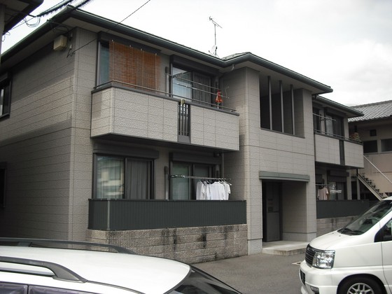 ハイツ上祇園 B棟