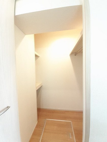 ランド・グローリア